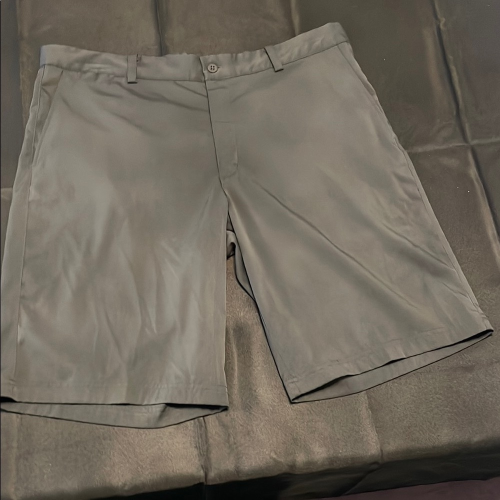 Nike NWOT Golf Tour Performance Gray Shorts mens size 36 dri-fit 11 inch inseam